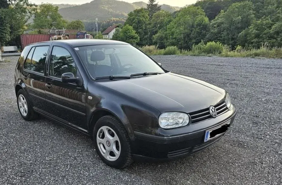Volkswagen Golf 2003 photo 2