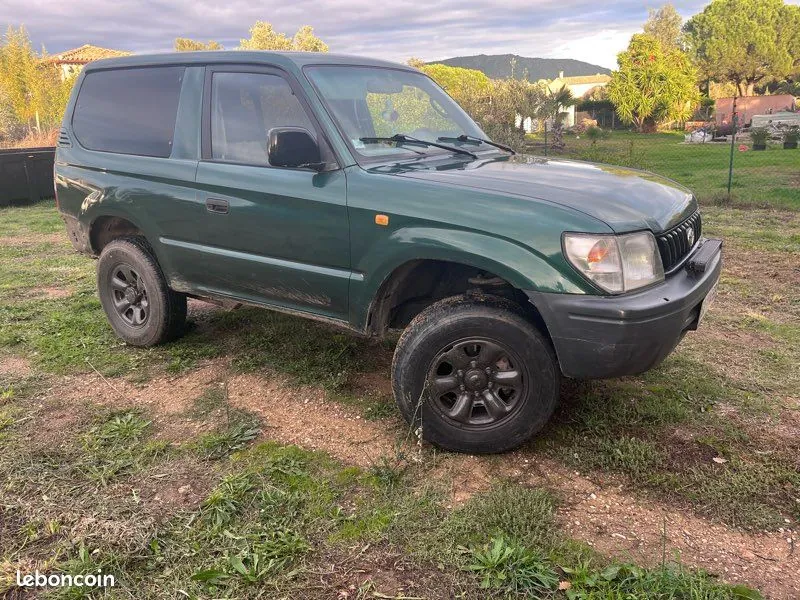 Toyota Land Cruiser 2000 photo 2