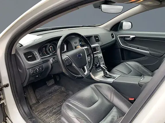 Volvo V60 Cross Country 2017 photo 4
