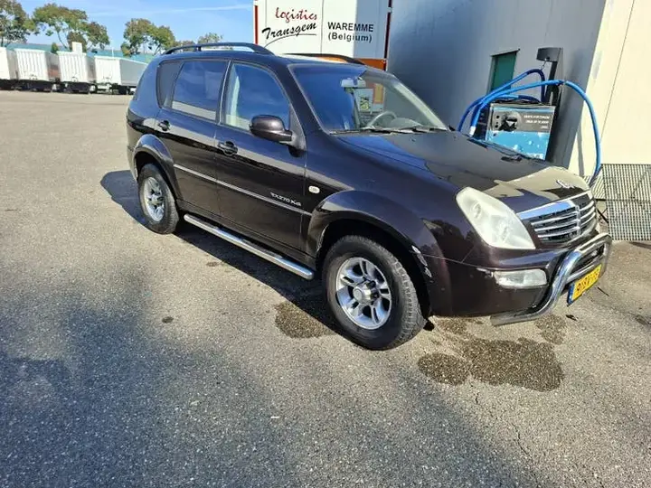 KG Mobility Rexton