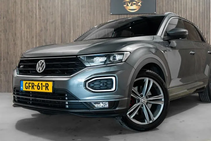 Volkswagen T-Roc 2018 photo 2