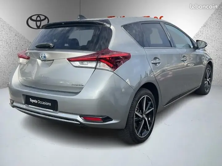 Toyota Auris 2017 photo 3