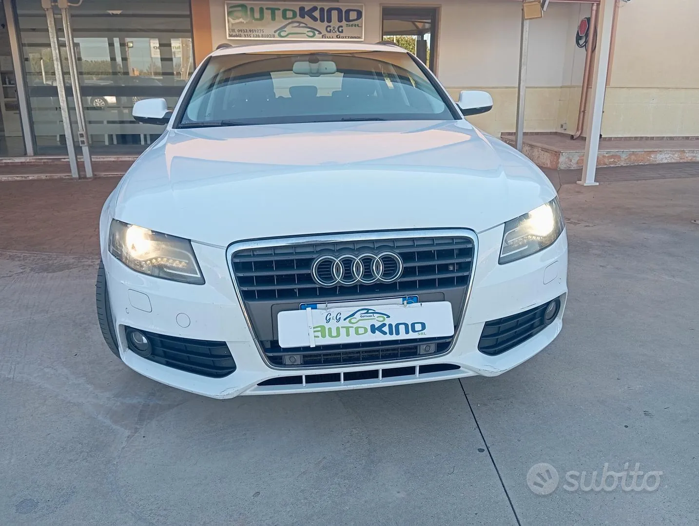 Audi A4 Avant 2010 photo 2