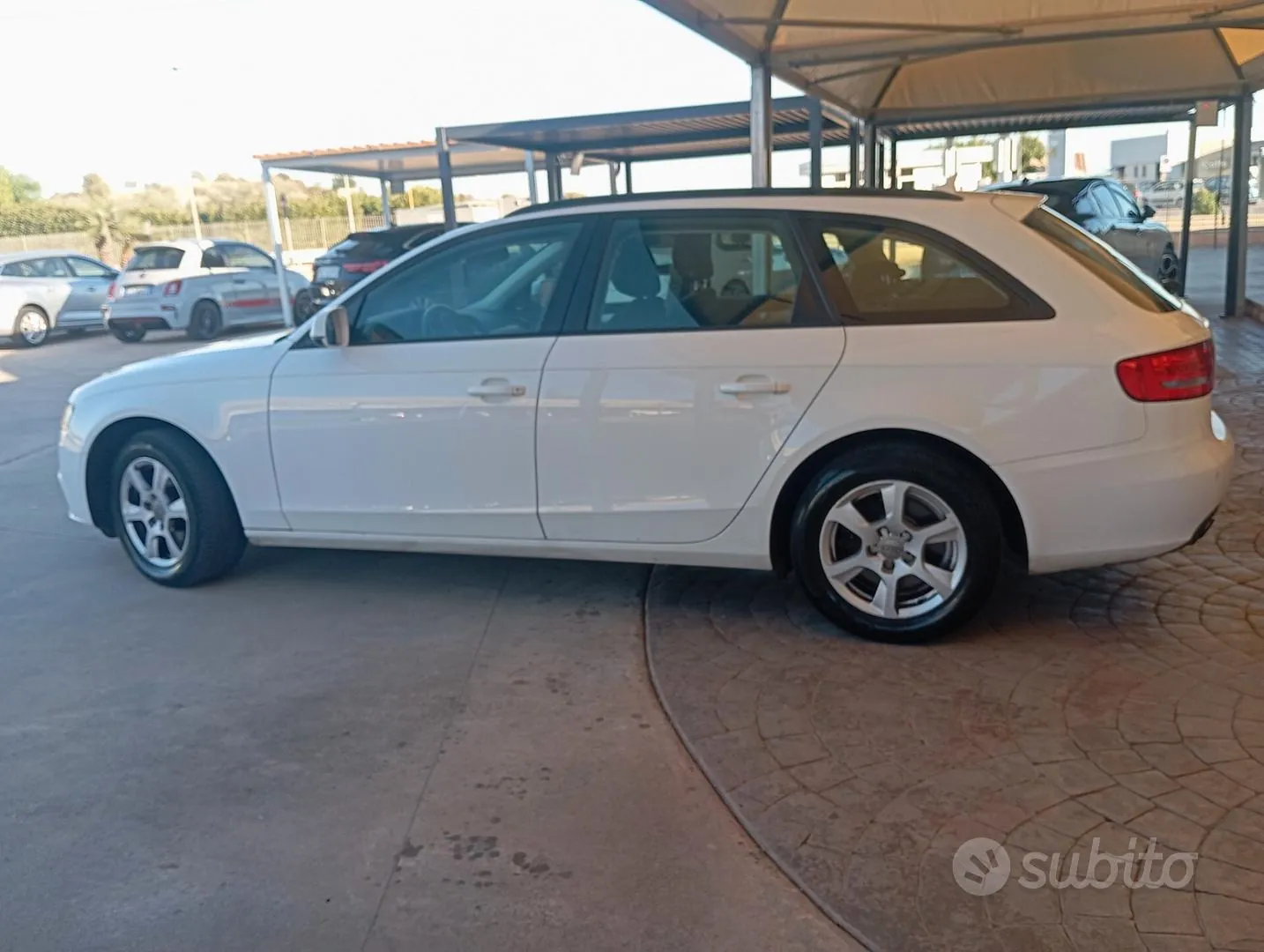 Audi A4 Avant 2010 photo 4