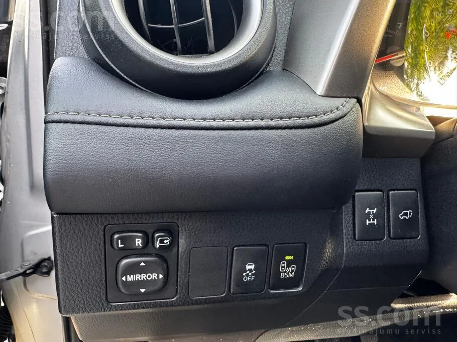 Toyota Rav4 2013 photo 3