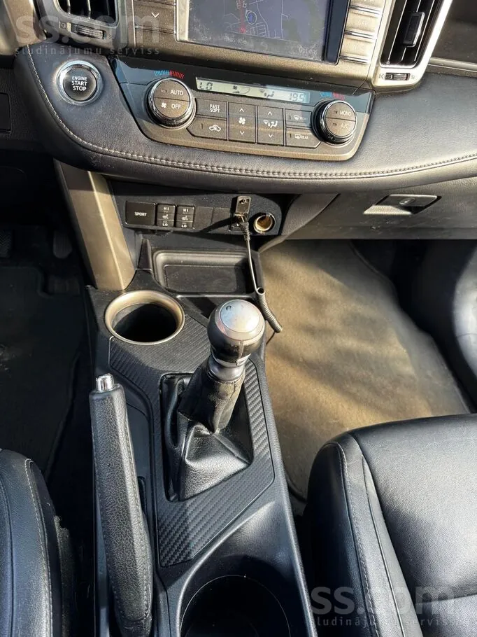 Toyota Rav4 2013 photo 2