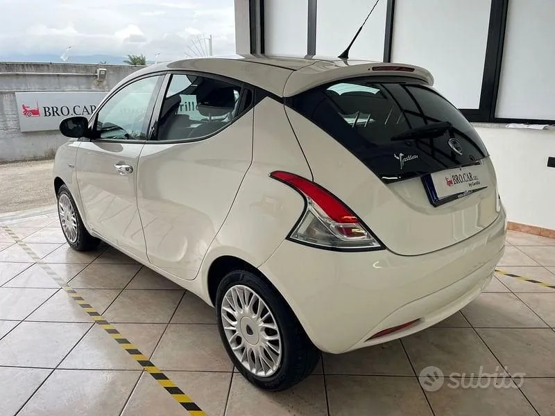 Lancia Ypsilon 2017 photo 3