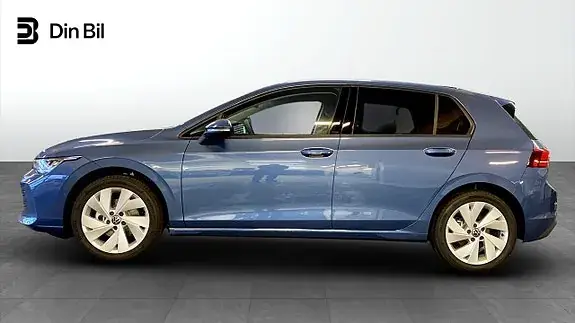 Volkswagen Golf I 2026 photo 2