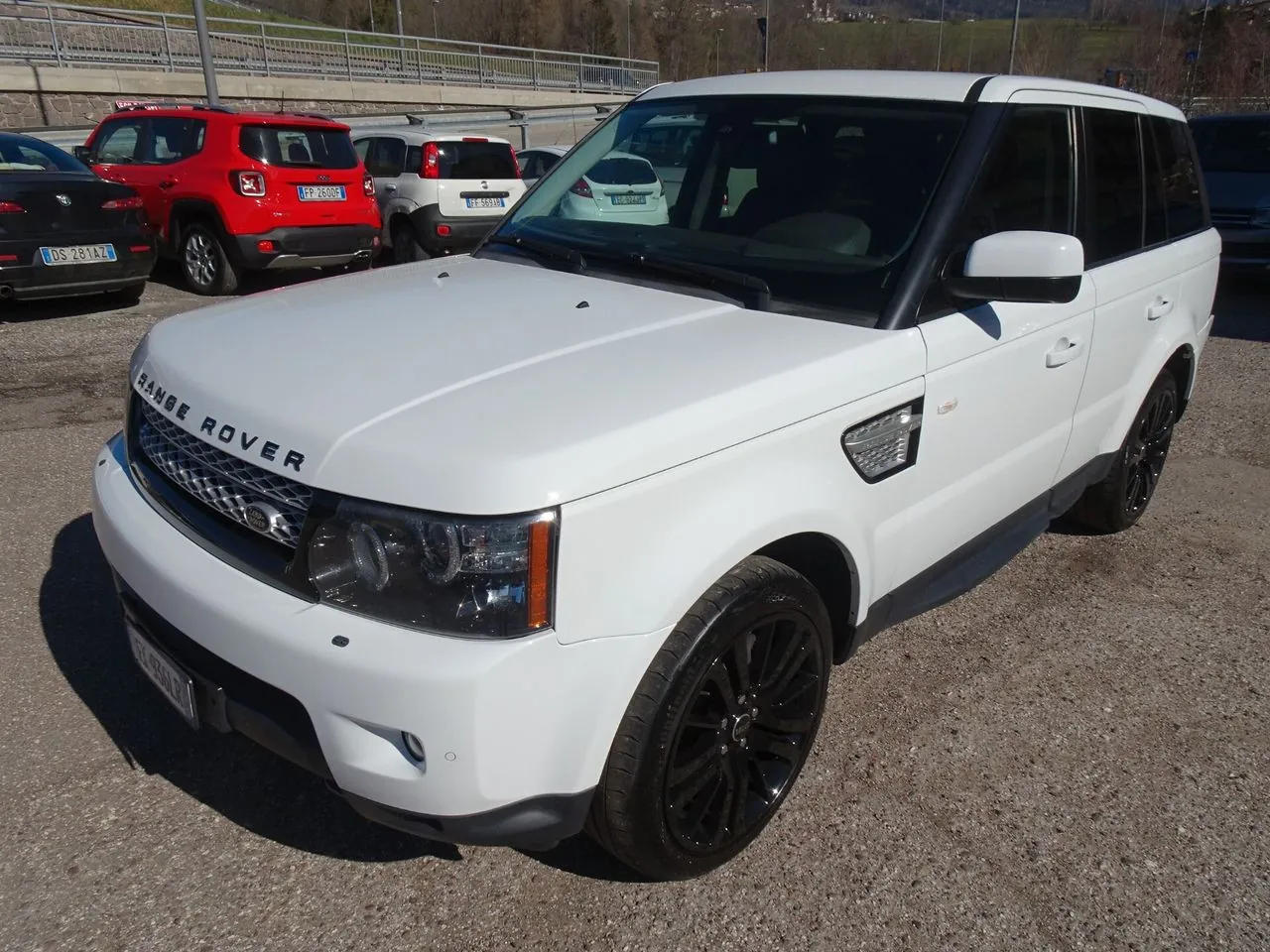 Land Rover Range Rover Sport 2011 photo 2