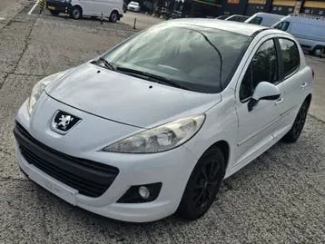 Peugeot 207 2014 photo 3
