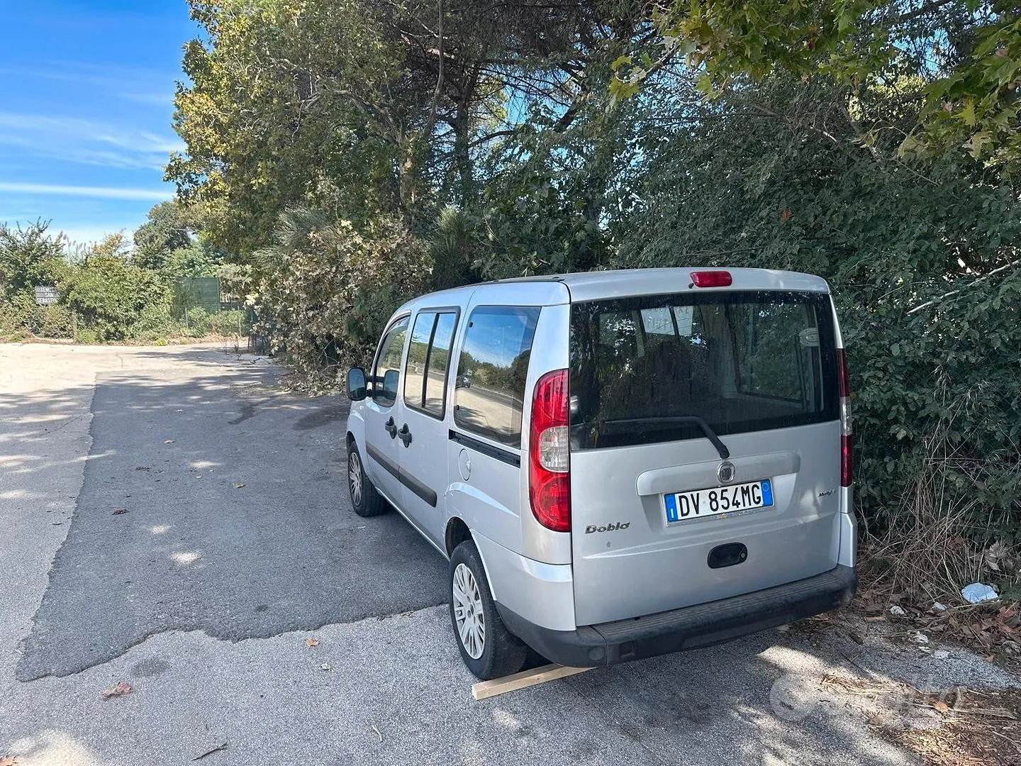 Fiat Doblo 2009 photo 2