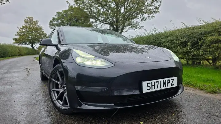 Tesla Model 3 2021 photo 3