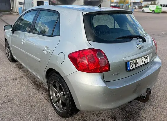 Toyota Auris 2007 photo 4