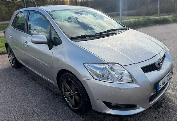 Toyota Auris 2007 photo 2