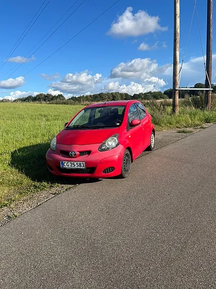Toyota Aygo 2010 photo 2