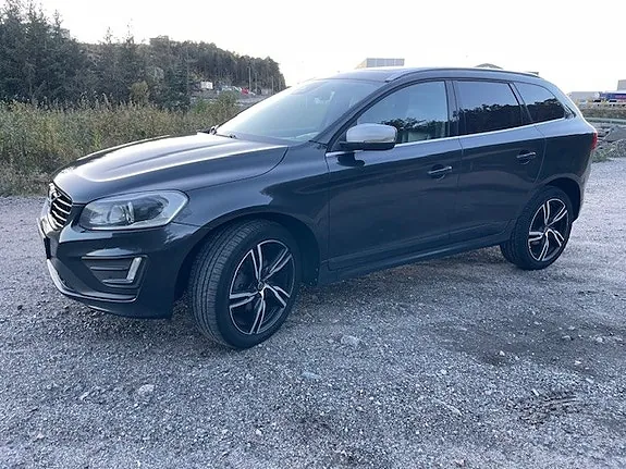 Volvo Xc60 2017 photo 2