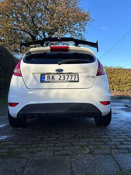 Ford Fiesta 2010 photo 5