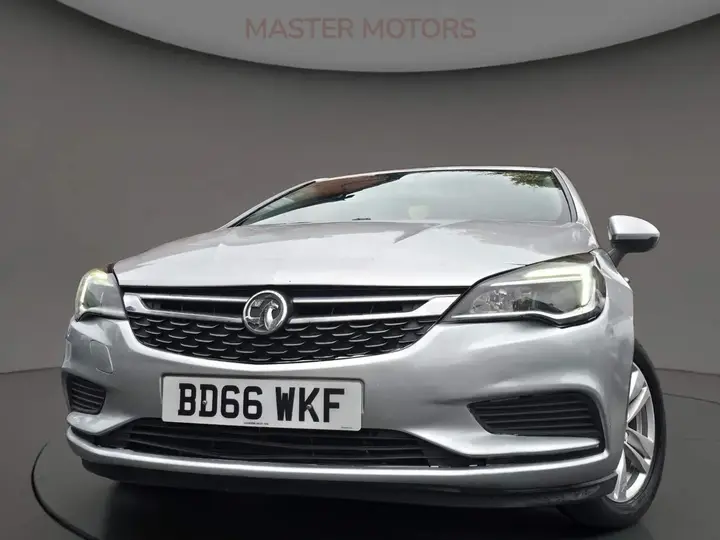 Vauxhall Astra 2016 photo 2