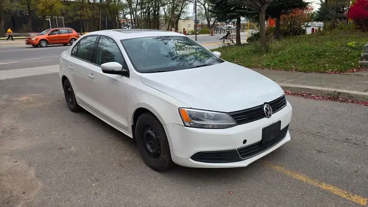 Volkswagen Jetta 2013 photo 4