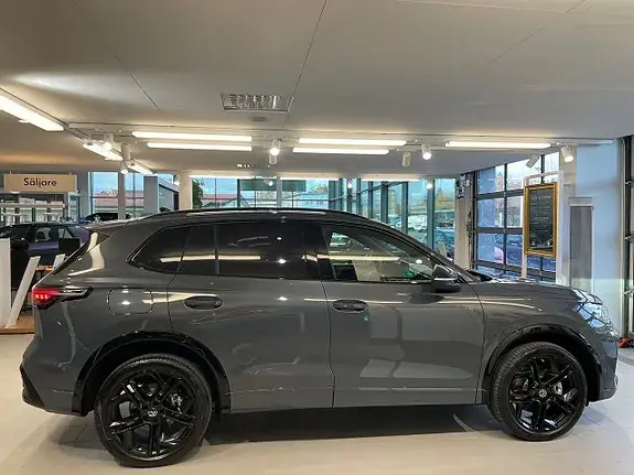 Volkswagen Tiguan 2026 photo 4