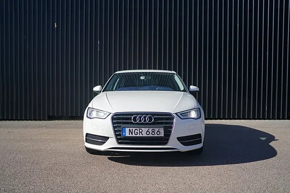 Audi A3 2013 photo 3