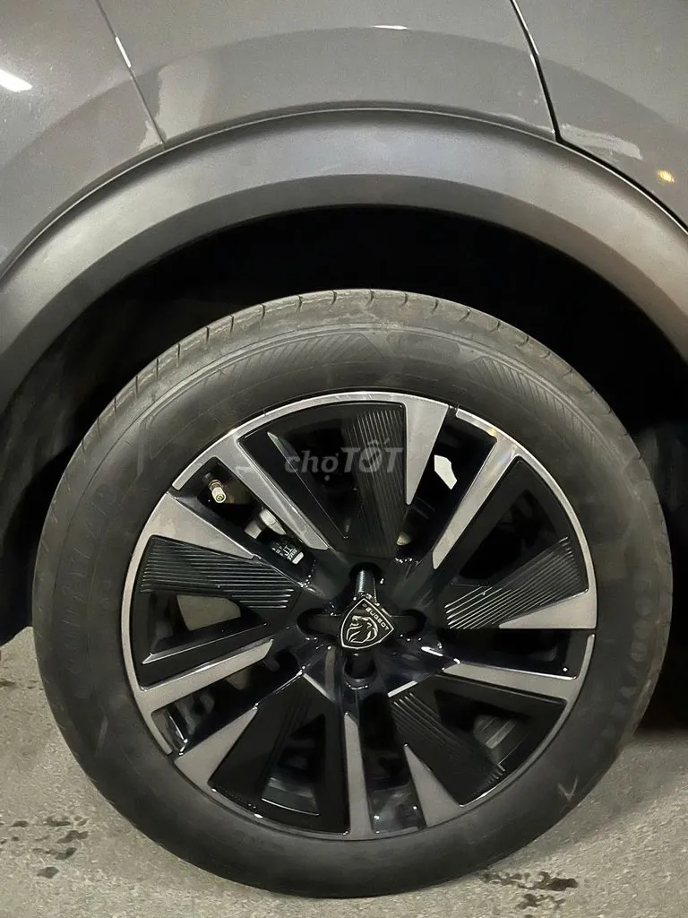 Peugeot 2008 2025 photo 3