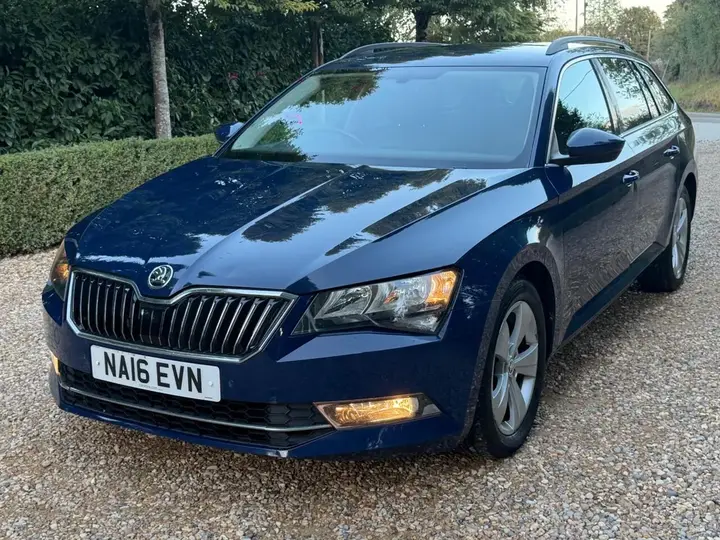 Skoda Superb 2016 photo 3