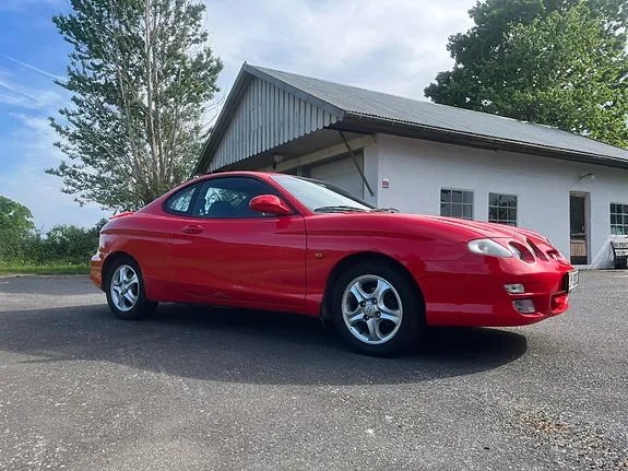 Hyundai Coupe 2000 photo 4
