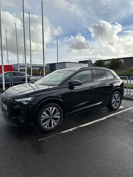 Audi Q4 E-Tron 2022 photo 2