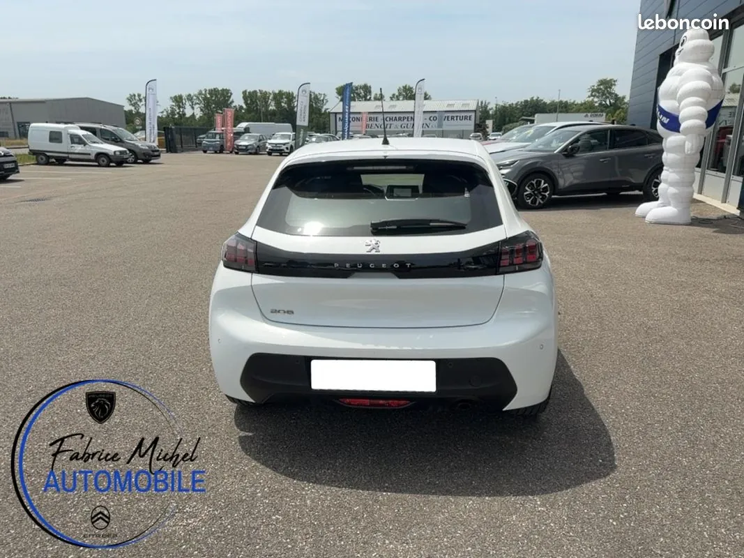 Peugeot 208 2020 photo 5