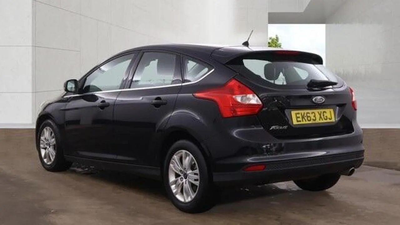 Ford Focus 2013 photo 3