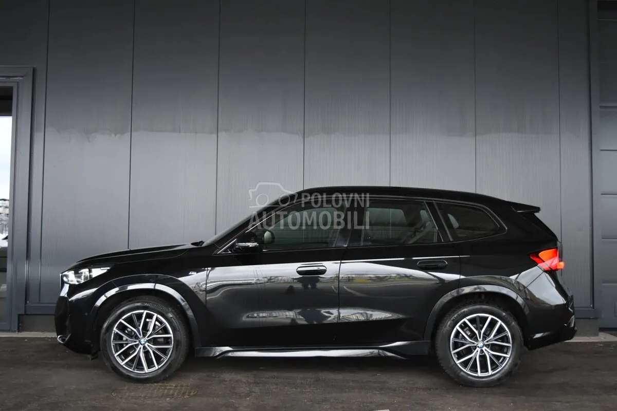 BMW X1 2022 photo 3