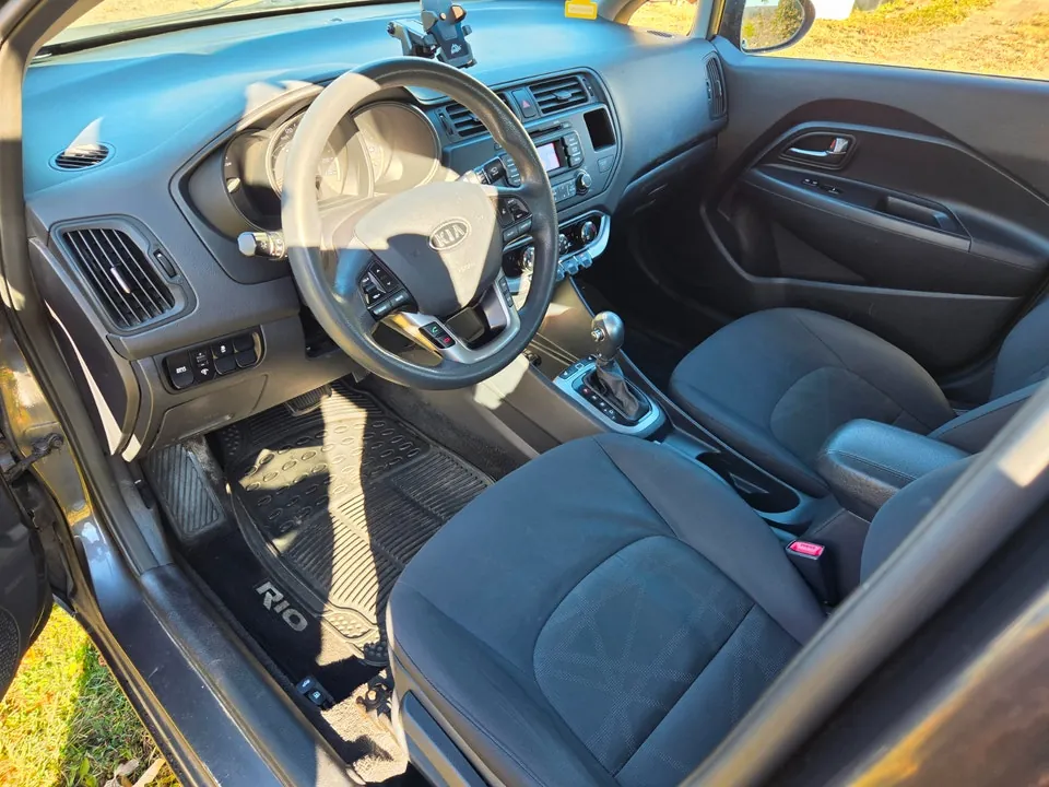 Kia Rio 2013 photo 5