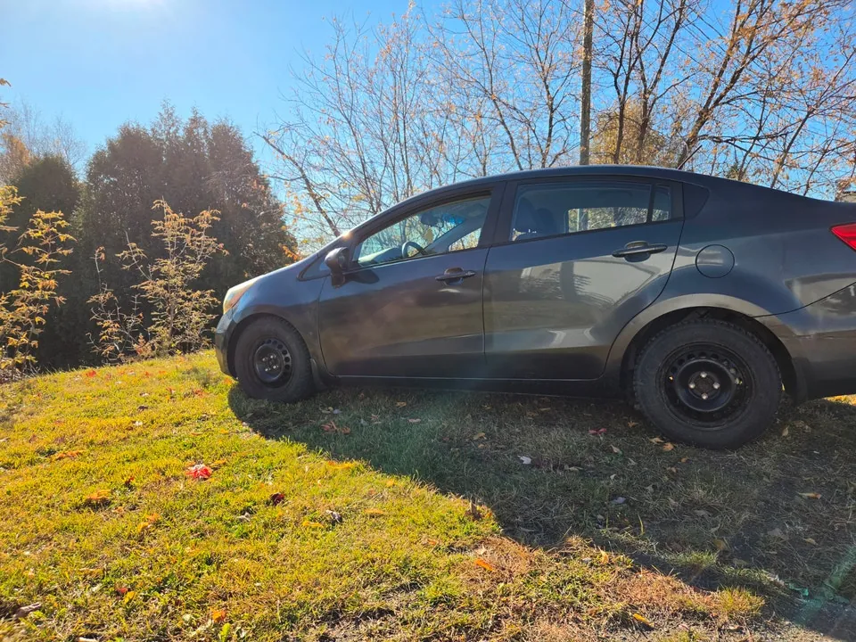 Kia Rio 2013 photo 4