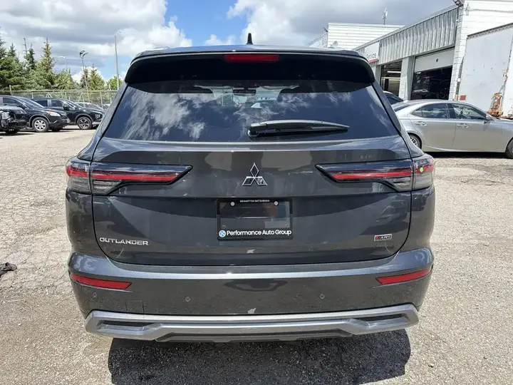 Mitsubishi Outlander 2026 photo 4