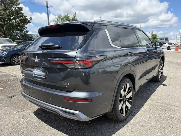 Mitsubishi Outlander 2026 photo 5