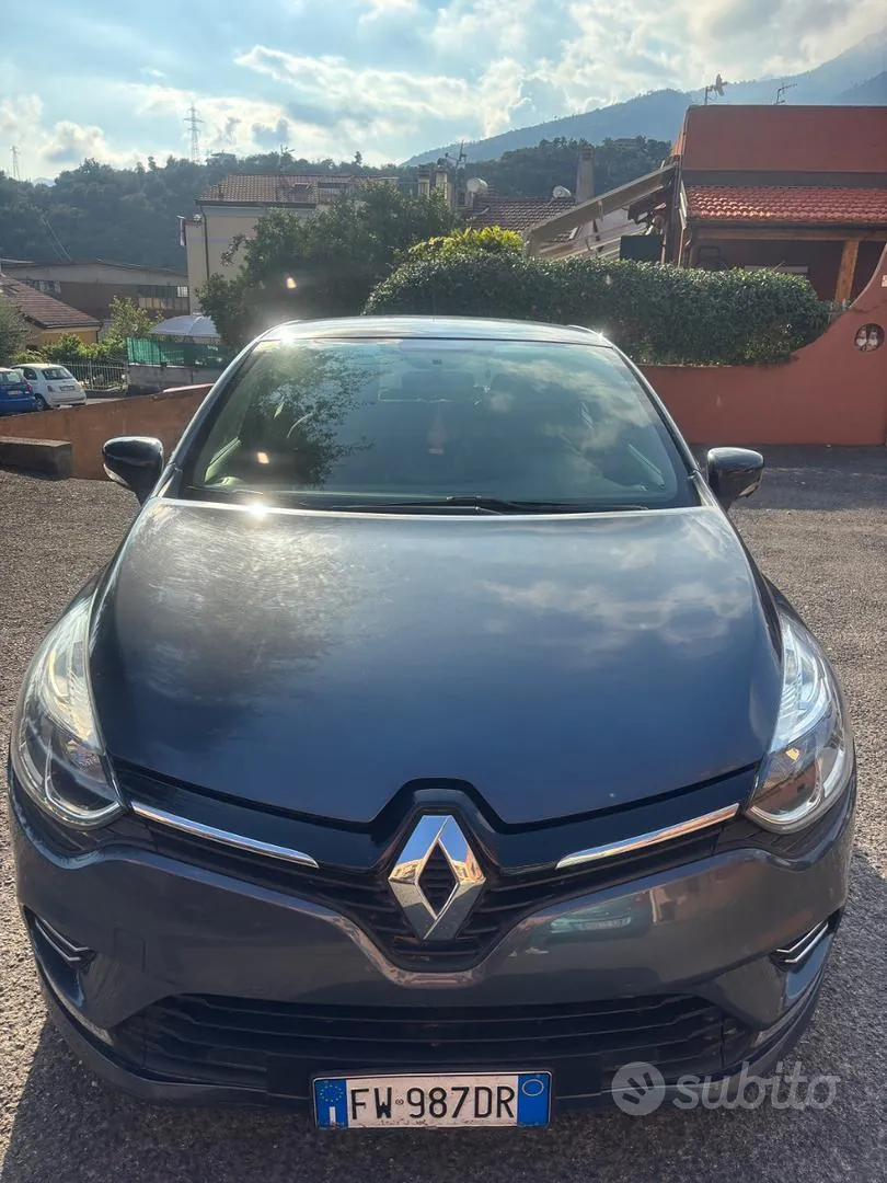 Renault Clio 2019 photo 2