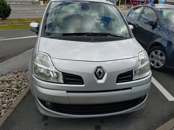 Renault Modus 2009 photo 2