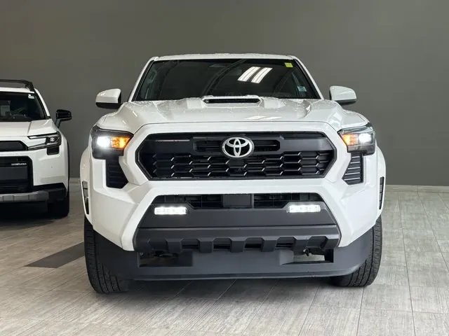 Toyota Tacoma 2025 photo 3