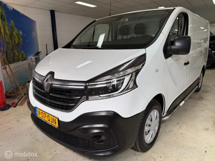 Renault Trafic 2021 photo 2