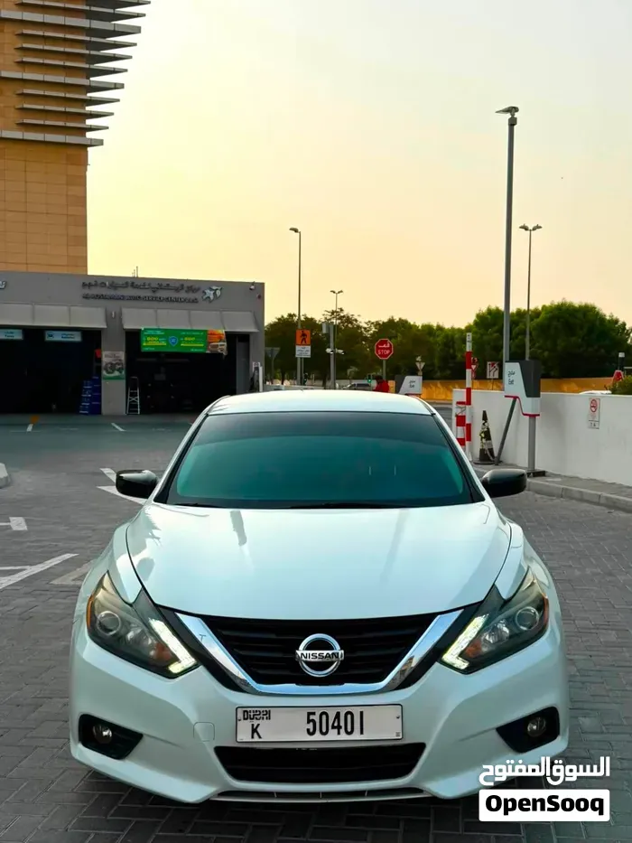 Nissan Altima 2017 photo 2