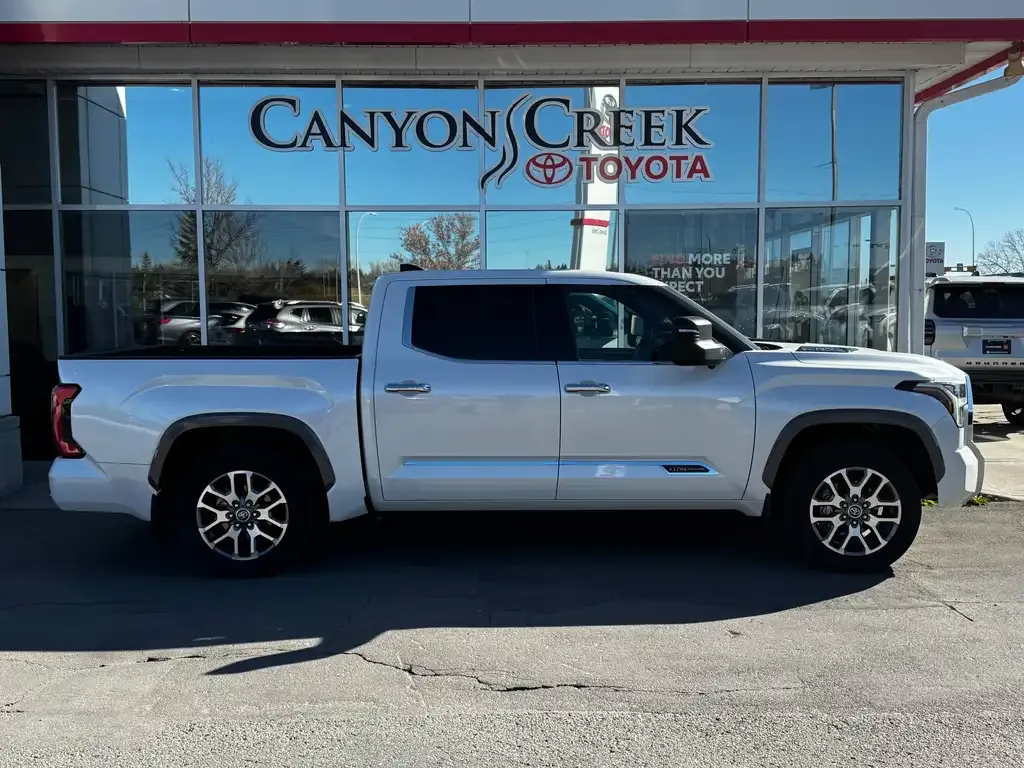 Toyota Tundra 2022 photo 2