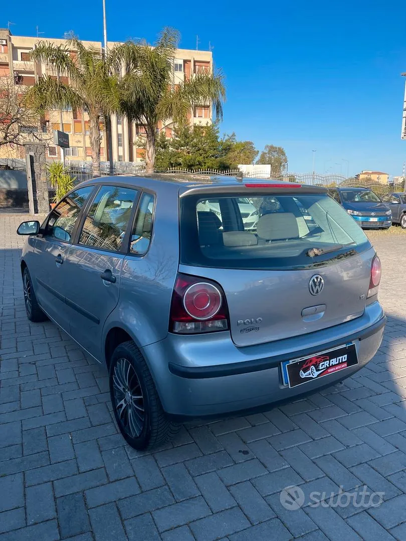 Volkswagen Polo 2006 photo 3