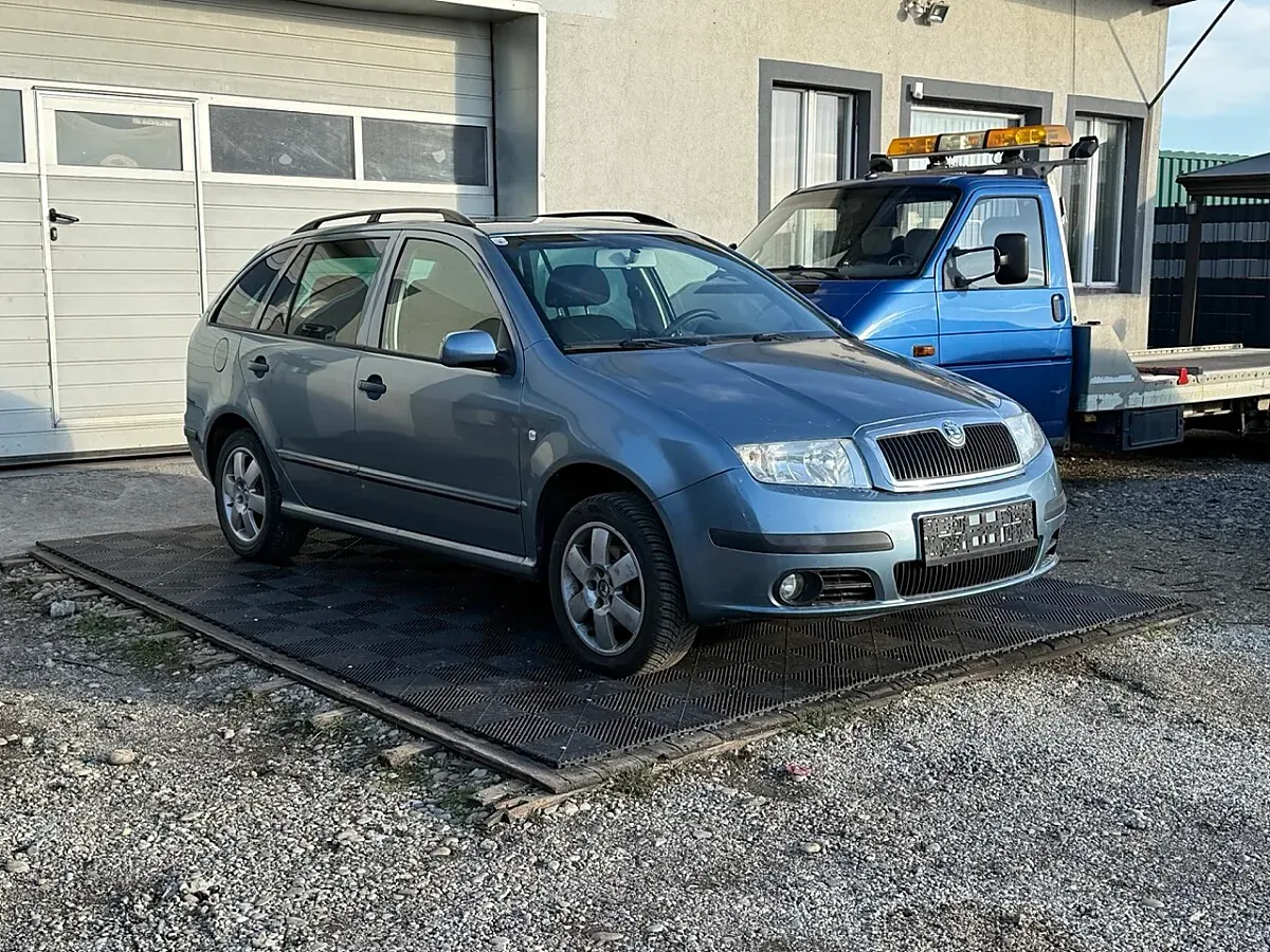 Skoda Fabia 2007 photo 3