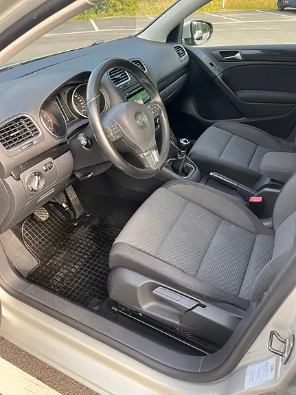 Volkswagen Golf 2012 photo 5