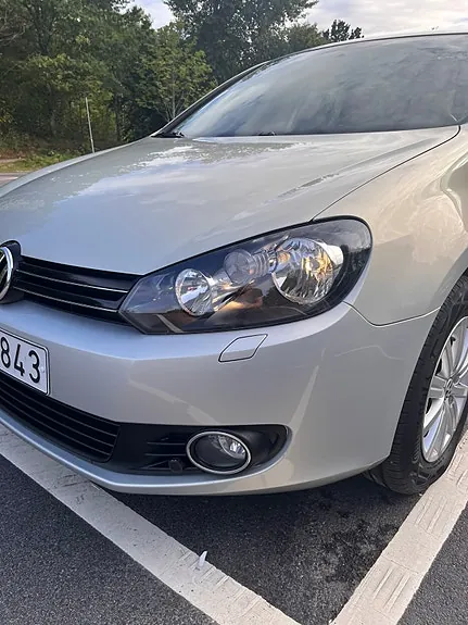 Volkswagen Golf 2012 photo 2