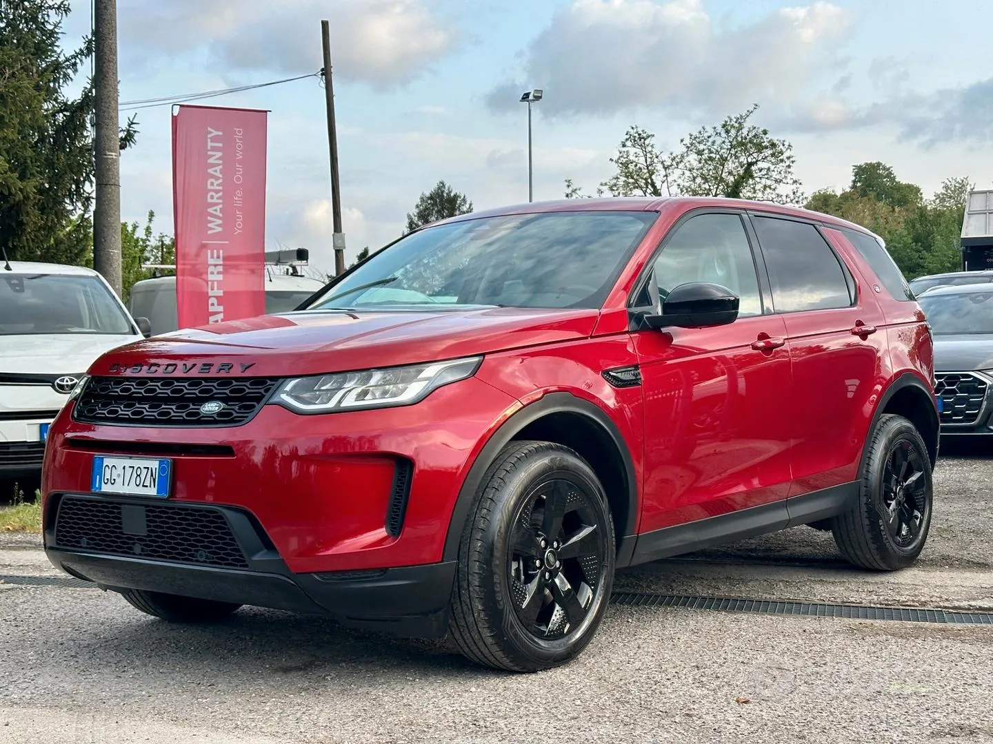 Land Rover Discovery Sport 2021 photo 4
