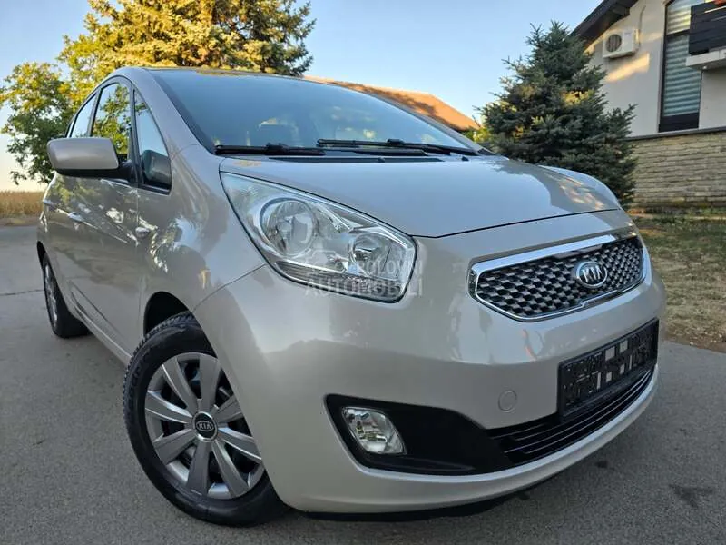 Kia Venga 2010 photo 3