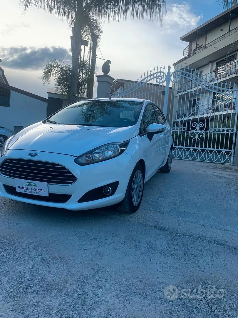 Ford Fiesta 2013 photo 2