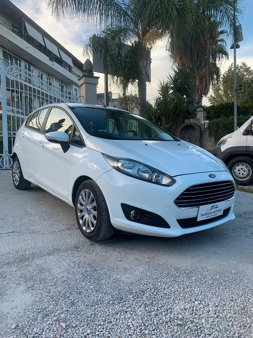 Ford Fiesta 2013 photo 3